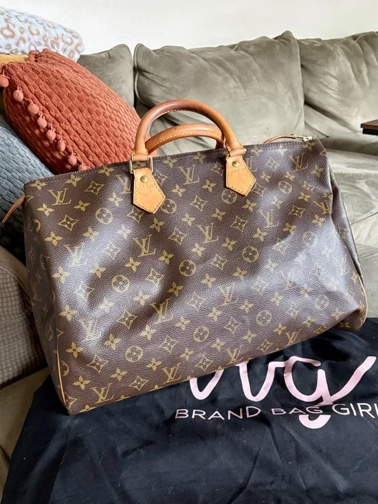 Louis Vuitton Brown Monogram Speedy 40 in VGUC. - Picture 2 of 8